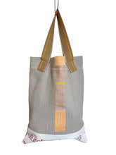 Load image into Gallery viewer, WAFFLE TOTE BAG Isabel grey /white