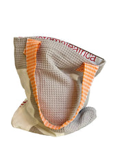 Load image into Gallery viewer, WAFFLE TOTE BAG Isabel grey/brown