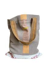 Load image into Gallery viewer, WAFFLE TOTE BAG Isabel grey /white