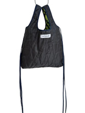Load image into Gallery viewer, LITTLE QUILT SHOPPER  BAG