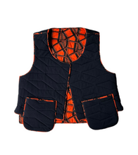 Load image into Gallery viewer, QUILT VEST reversible
