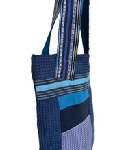 Load image into Gallery viewer, WAFFLE TOTE BAG Nadu navy/ blue