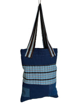Load image into Gallery viewer, WAFFLE TOTE BAG Nadu navy/ indigo