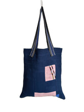 Load image into Gallery viewer, WAFFLE TOTE BAG Nadu navy/ madder