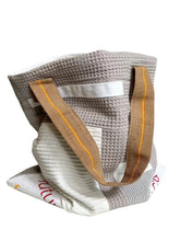 Load image into Gallery viewer, WAFFLE TOTE BAG Isabel grey/white