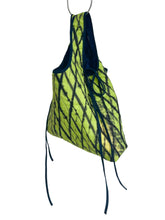 Load image into Gallery viewer, LITTLE QUILT SHOPPER  BAG