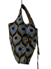 Load image into Gallery viewer, LITTLE QUILT SHOPPER  BAG
