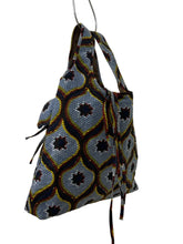 Load image into Gallery viewer, LITTLE QUILT SHOPPER  BAG