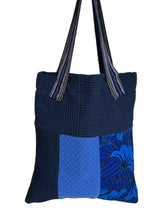 Load image into Gallery viewer, WAFFLE TOTE BAG Nadu navy/ blue