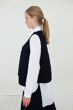 Load image into Gallery viewer, QUILT VEST reversible